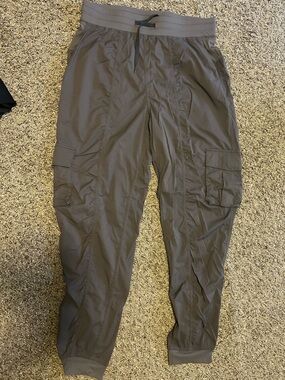 Women’s Lightweight Gray Cargo Jogger Pants